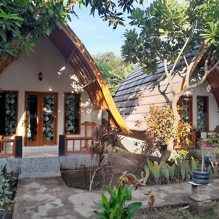 Florine'S Garden Hotel Gili Islands Exterior photo