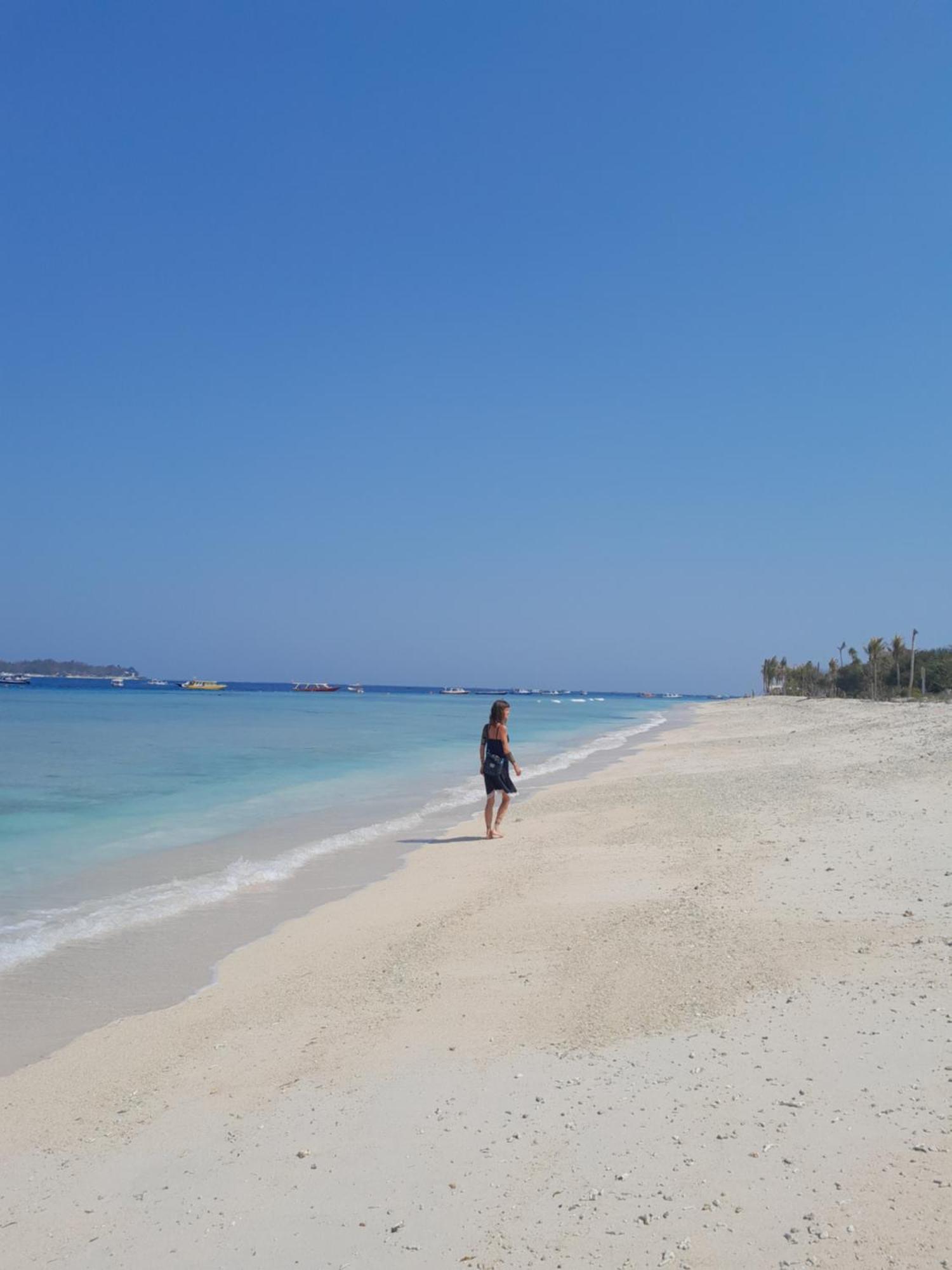 Florine'S Garden Hotel Gili Islands Exterior photo