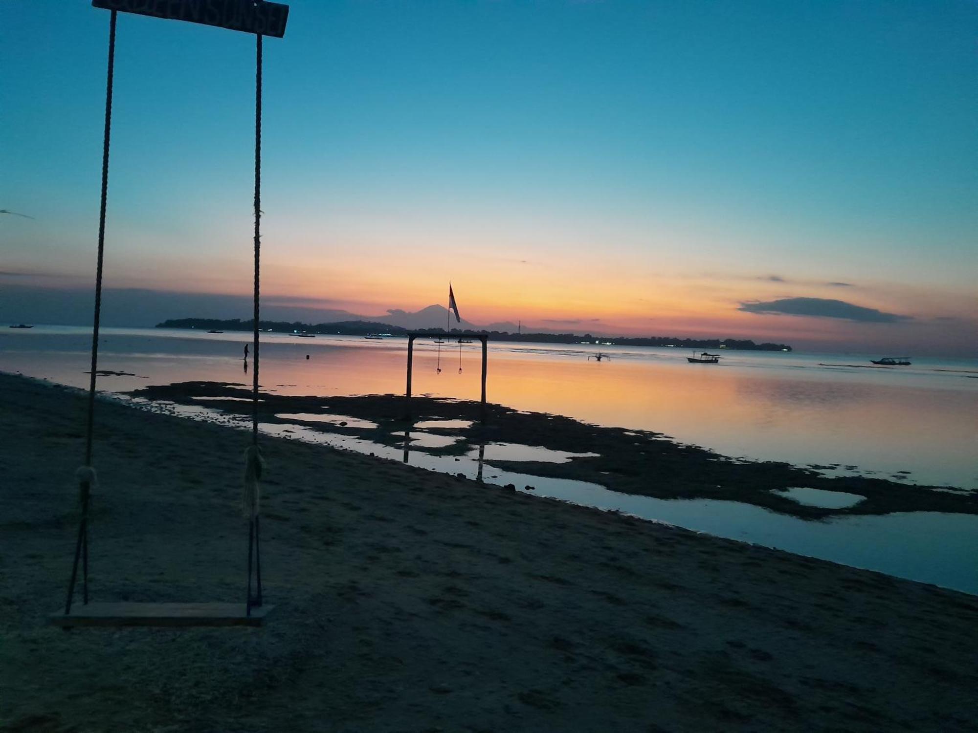 Florine'S Garden Hotel Gili Islands Exterior photo